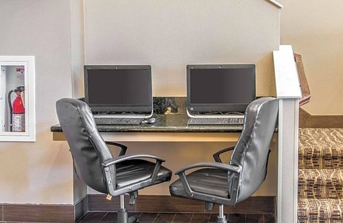 Round Rock Hotel | 2-Star Hotel ∙ Comfort Suites Round Rock - Austin North I-35