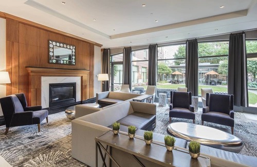 Coolidge Corner South Side Hotel | Courtyard by Marriott Boston Brookline