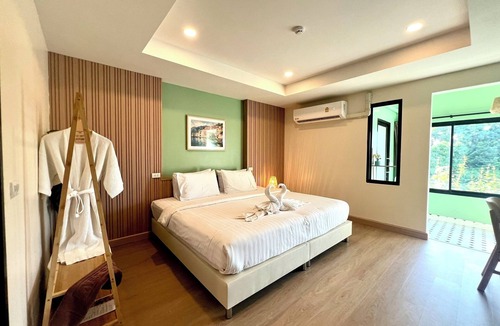 Chanthanimit Hotel | USABAI Riverside Boutique Hotel