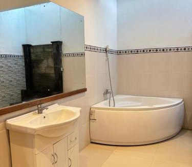 Kutuh Kaja House | Usane Guest House