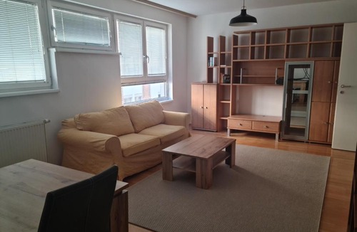 Funfhaus Apartment | Uschi's Home