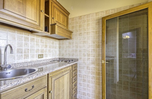 San Donato in Fronzano Apartment | Usignoli Studio With Pool, Reggello, Italy