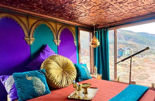Virgin House | Utah Tiny House for a King Sized Zion Glamping Escape