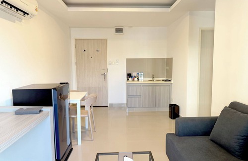 Suan Luang Hotel | UTD 8 Hotel & Residence