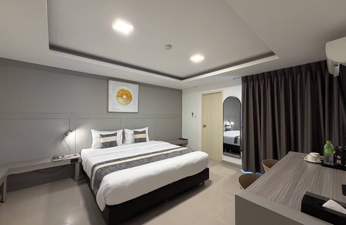 Suan Luang Hotel | UTD 8 Hotel & Residence