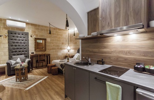 Rhodes Old Town House | utopia luxury suites