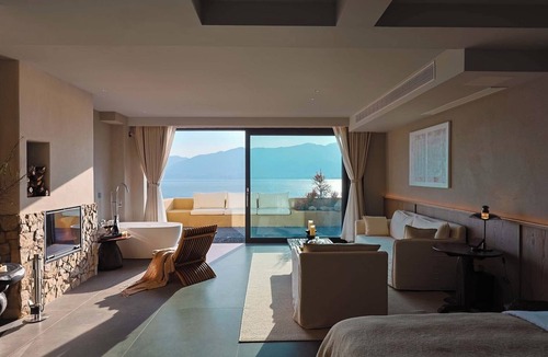 Dali Hotel | Utopia Yueji Art Seaview Designer Meisu