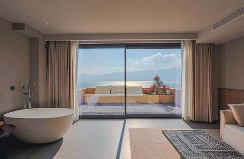 Dali Hotel | Utopia Yueji Art Seaview Designer Meisu