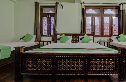 Vidhyadhar Nagar Hotel | Utsav Vilas
