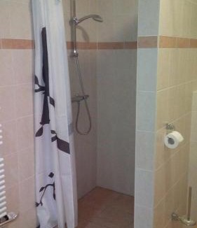 Buren Apartment | Uut in Thuus 21A