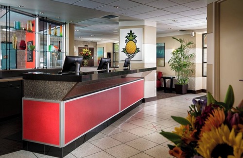University District Hotel | UW Campus Close, Two Queen w/Tub, Staypineapple, Cycle the City