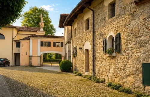 Strassoldo House | V. Ancient home with garden in a castle, near beach. Between Trieste and Venice