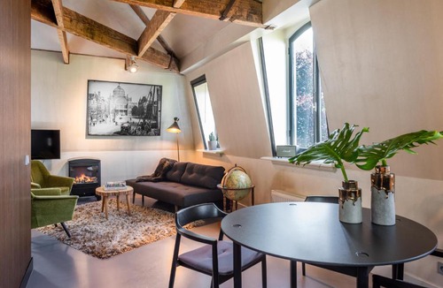 De Weteringschans Apartment | V Lofts