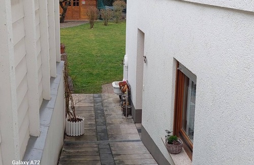 Woellstein Apartment | Vacation apartment Schwarz