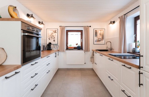 Geisenhausen House | Vacation accommodation Heimatfleckerl. Oasis of peace for families and small groups.
