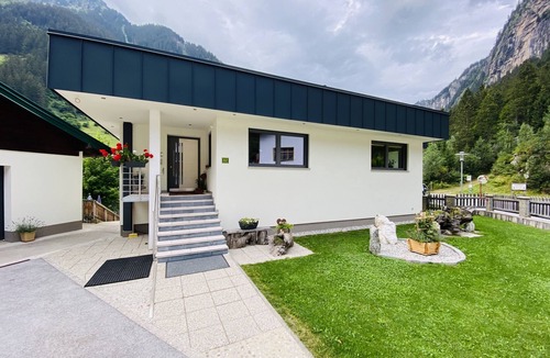 Dornauberg Apartment | Vacation accommodation in the middle of the Zillertal mountains