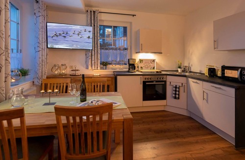 Boedefeld Apartment | Vacation apartment "Katarina 2" right next to the Landhotel Albers - your landlords