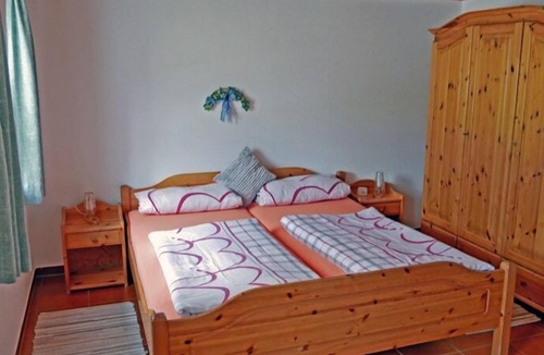 Schleching Apartment | Vacation apartment 2, up to 5 persons, 65 sqm, 2 separate bedrooms