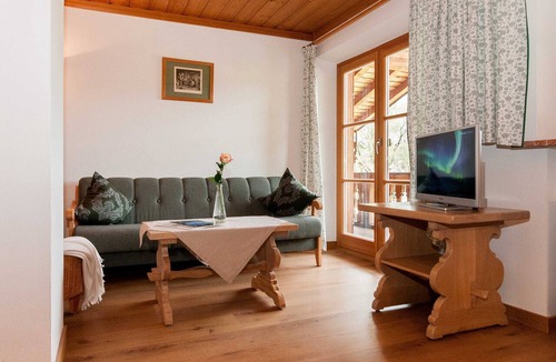Egern Bed & Breakfast | Vacation apartment 9 - Guest house Ferienwohnungen Liedschreiber GbR