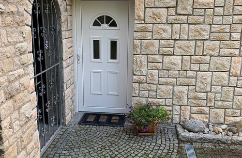 Bruhlervorstadt Apartment | Vacation apartment Am Luisenpark