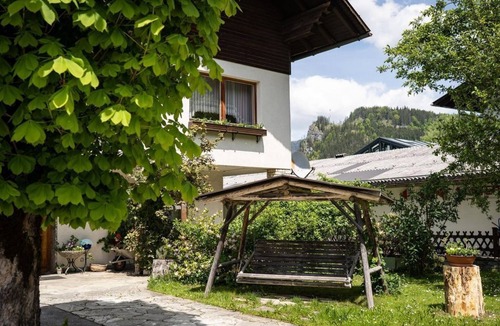 Hinterstoder Apartment | Vacation Apartment 2/Living Room/Bedroom/Shower, Toilet - Pernegger Vacation Home