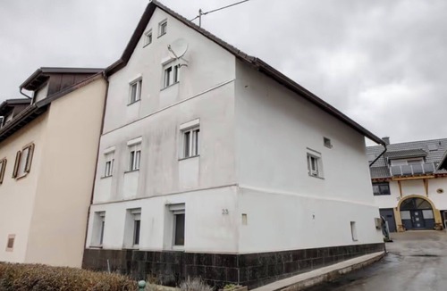 Schliengen Apartment | Vacation apartment by the stream with 6 single beds ideal for fitters, groups and families