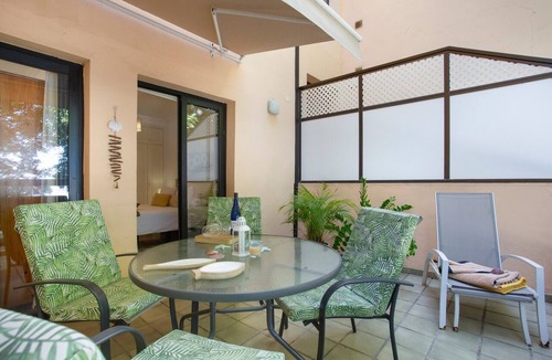 San Andres Apartment | Vacation Apartment 'By The Sea' with Balcony and Wi-Fi
