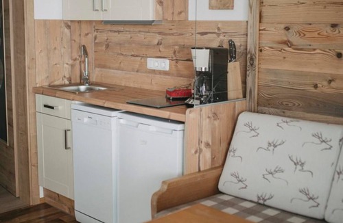 Rofleuten Bed & Breakfast | Vacation apartment Bergliebe - Guesthouse Sonnenplatzerl
