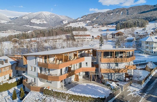 Riscone Apartment | Vacation apartment Bruneck, ideal for bikers & hikers, garage, Cron 4 sauna & pool