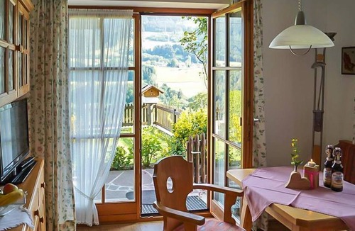 Bad Kohlgrub Apartment | Vacation apartment Hörnle (dog on request) - Haus Florian Lory