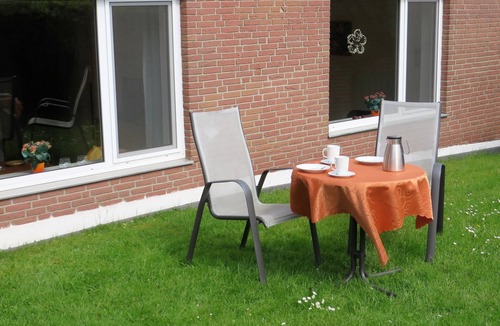 Eckernfoerde Apartment | Vacation apartment/apartment for 2 guests with 60m² in Eckernförde (1042)