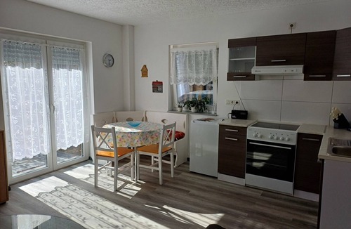 Furpach Apartment | Vacation apartment in the forest/central location/leisure facilities