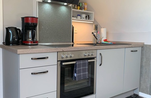 Altenkessel Apartment | Vacation apartment Sunny - Modern vacation apartment in the countryside, quiet location near the city