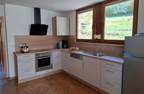 Winkel Apartment | Vacation apartment Eifelruhe - Holiday apartment shower/WC up to 4 persons