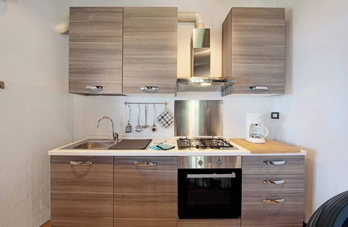 Dongo Apartment | Vacation Apartment in Beautiful Vineyard 'Crotto Palma' with Lake View & Wi-Fi