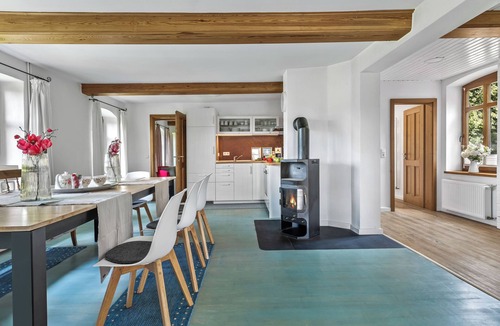 Steinberg Apartment | Vacation apartment in the country house "Hohe Luft" with large garden and 1500m to the Baltic Sea