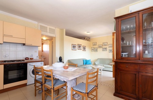 Lu Bagnu Apartment | Vacation Apartment Casa Rita with Balcony & A/C