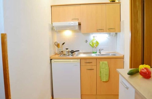 Lubmin Apartment | Vacation apartment Kiefer - only 300 m to the beach, peace and quiet included