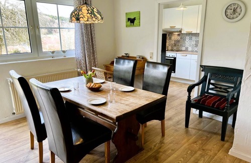 Utzerath House | Vacation apartment Obstgarten - Landgut Pfauenhof
