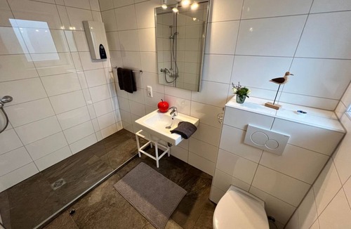 Utzerath House | Vacation apartment Obstgarten - Landgut Pfauenhof