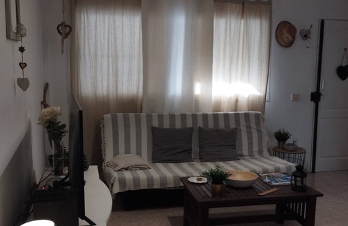 Playa de Arinaga Apartment | Vacation Apartment 'Sweet Beach Arinaga' with Wi-Fi