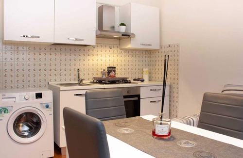 Pisa Apartment | Vacation Apartment "Tosca 3" with Private Terrace and Air Conditioning