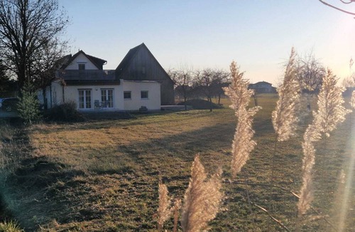 Neusitz Apartment | Vacation apartment Weitblick³ evening light Cozy, new apartment
