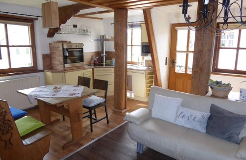 Berching Apartment | Vacation apartment with a view of the playground