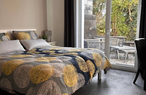 Cond Bed & Breakfast | Vacation apartment with two terraces - Haus Übernachtenswert