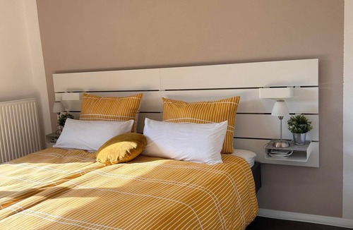 Cond Bed & Breakfast | Vacation apartment with two terraces - Haus Übernachtenswert
