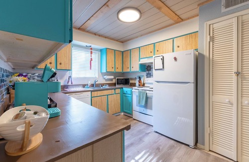 Walden on Lake Conroe Condo | Vacation condo next to the marina and two parks. English and Mandarin speaking