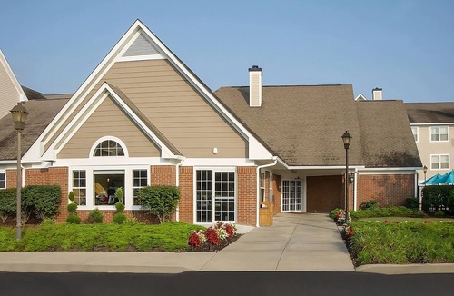 Barracks Road House | Vacation Day Is Always A Great Idea! Near David Harrison Park, Pet-Friendly