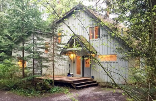 Glacier House | Vacation home 19MBR Private Hot Tub! in Mount Baker/Glacier - 10 persons, 5 bedrooms