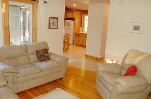 Glacier House | Vacation home 34SL Private Cabin with a Hot Tub in Mount Baker/Glacier - 8 persons, 3 bedrooms